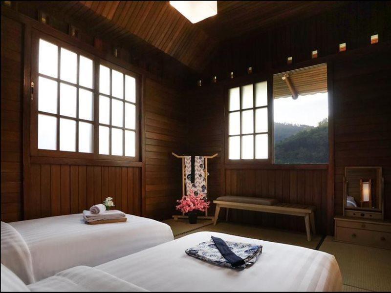 The Onsen Hot Spring Resort Batu  Εξωτερικό φωτογραφία