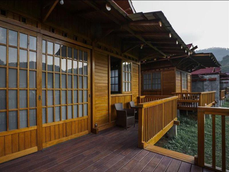 The Onsen Hot Spring Resort Batu  Εξωτερικό φωτογραφία