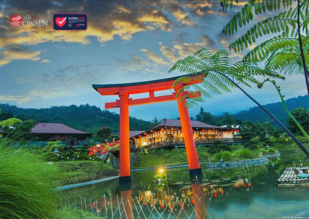The Onsen Hot Spring Resort Batu  Εξωτερικό φωτογραφία